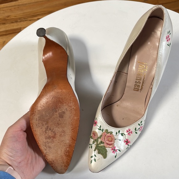 1960’s Vintage Heels - Picture 7 of 10